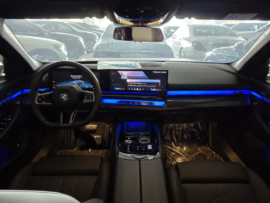 بي ام دبليو الفئة الخامسة 520i 2026 