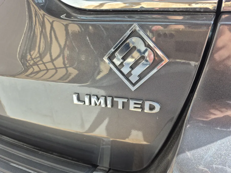 جيب جراند شيروكي ليمتد 2021 