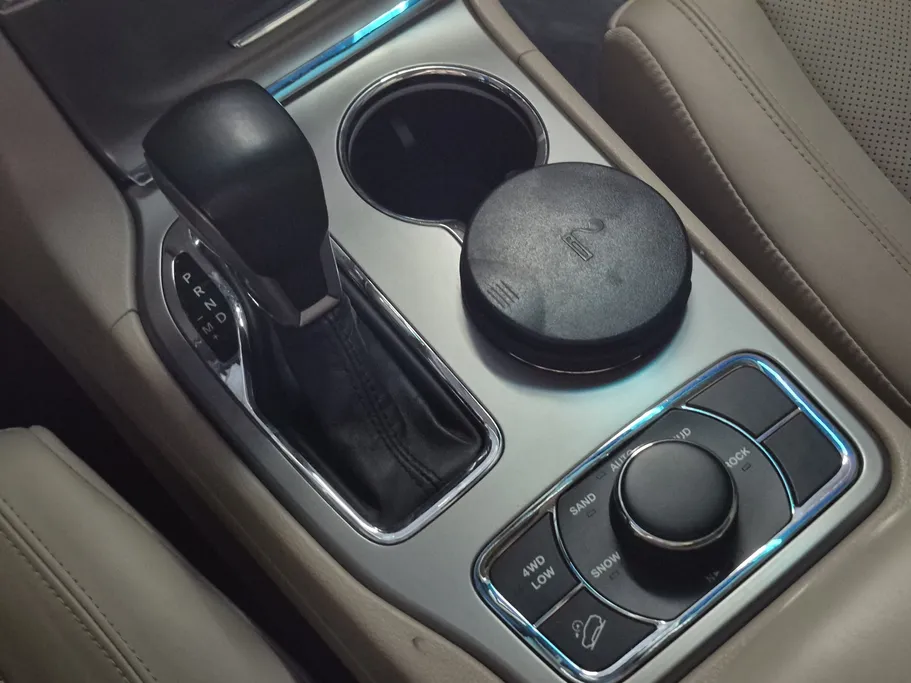 جيب جراند شيروكي ليمتد 2021 