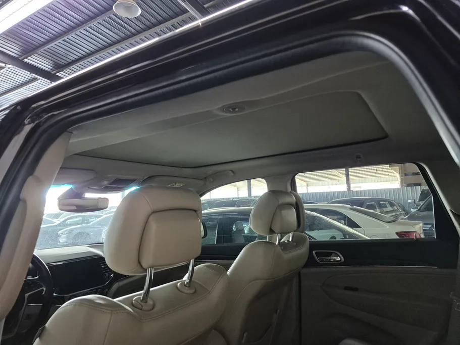 جيب جراند شيروكي ليمتد 2021 