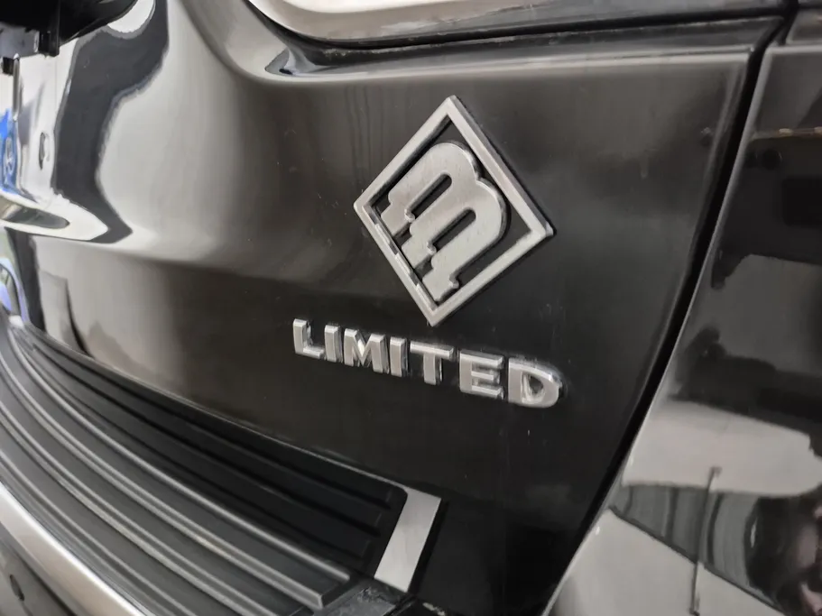 جيب جراند شيروكي ليمتد 2021 