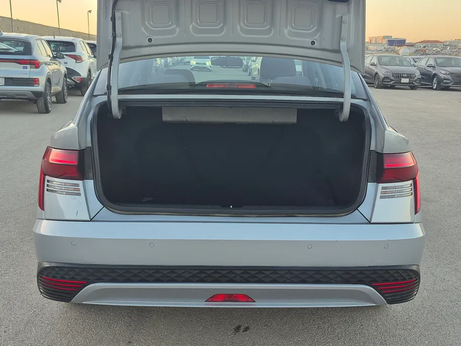 2024 Hyundai Accent Smart 