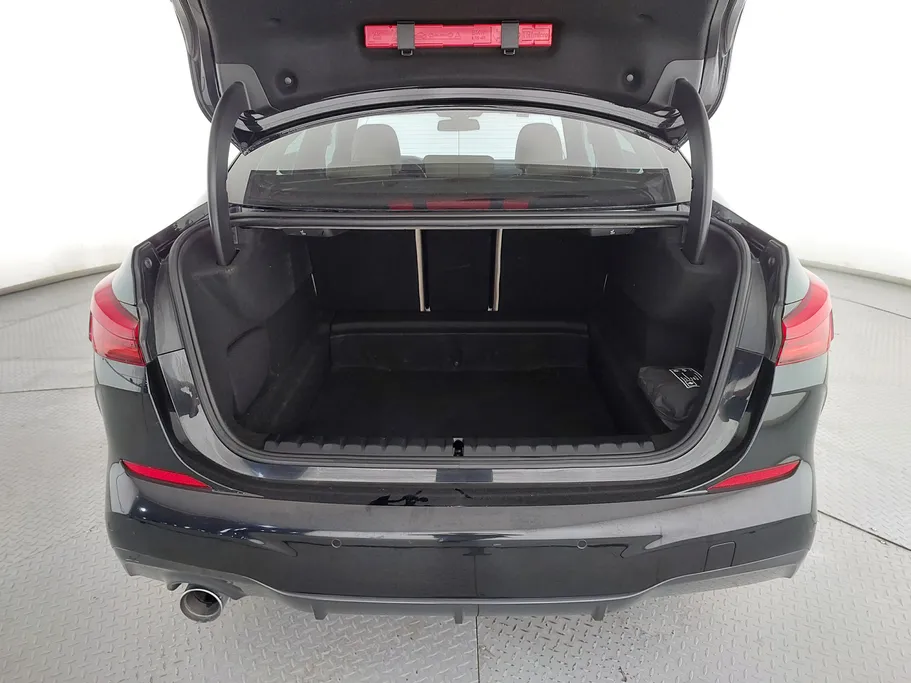 بي ام دبليو الفئة الثانية 218i 2021 