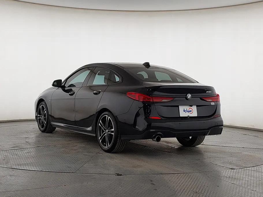 بي ام دبليو الفئة الثانية 218i 2021 