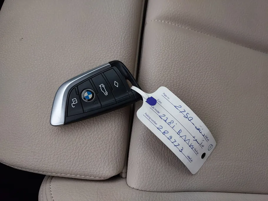 بي ام دبليو الفئة الثانية 218i 2021 