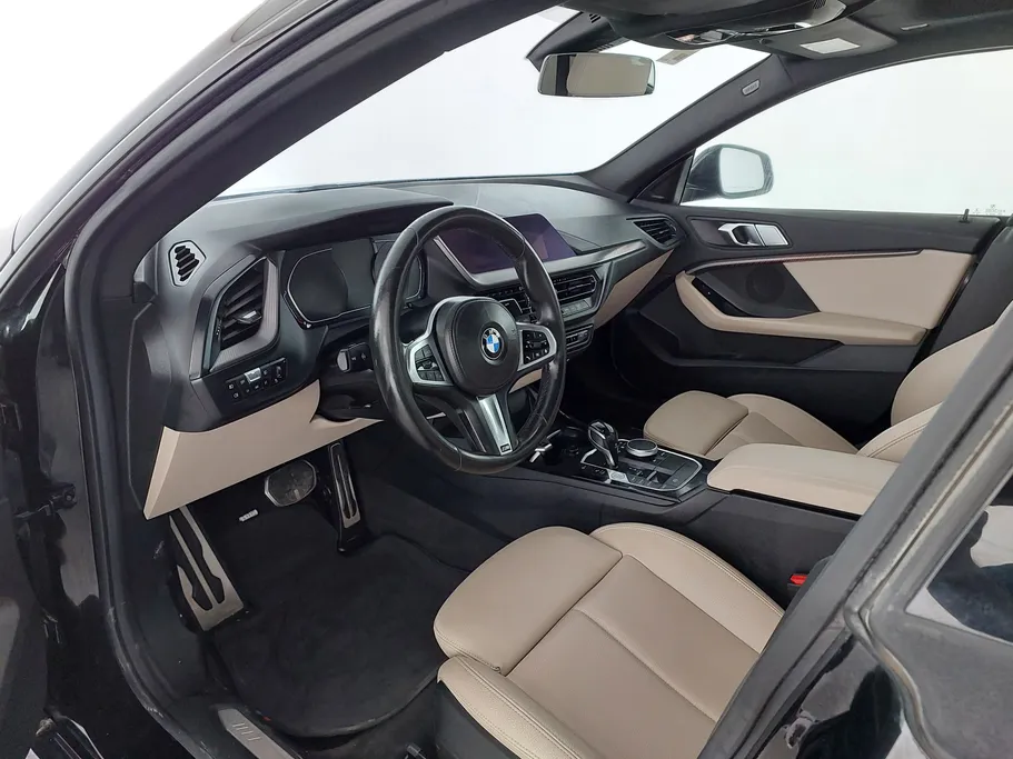 بي ام دبليو الفئة الثانية 218i 2021 