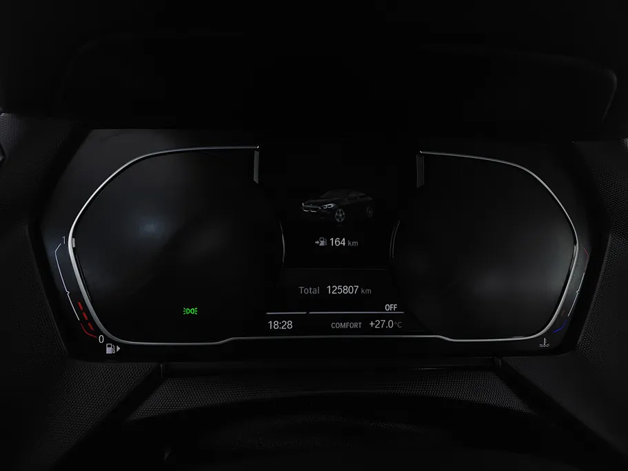 بي ام دبليو الفئة الثانية 218i 2021 