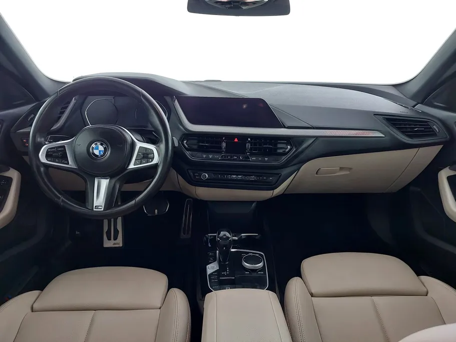 بي ام دبليو الفئة الثانية 218i 2021 