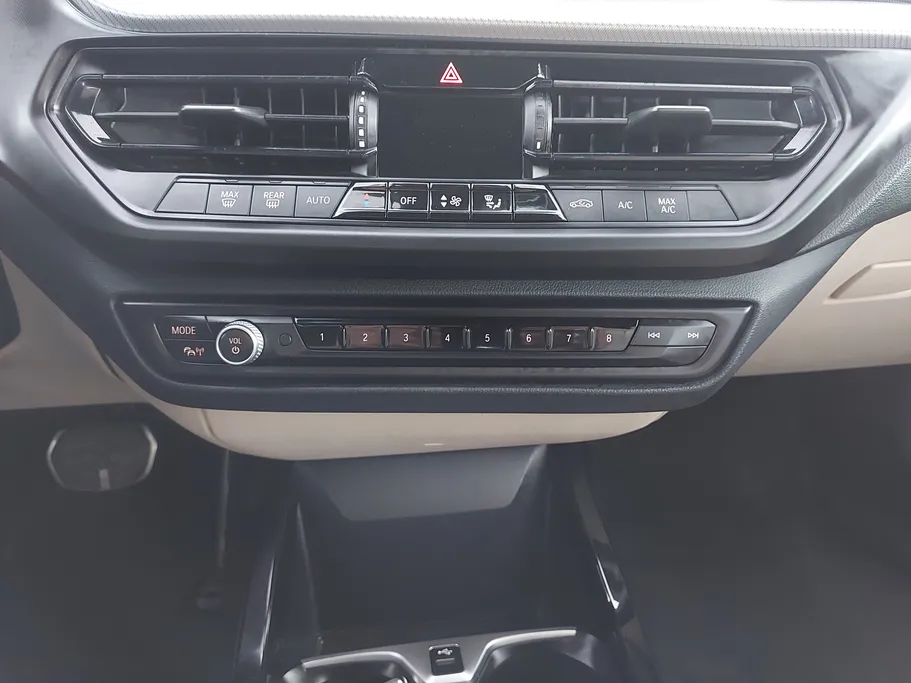 بي ام دبليو الفئة الثانية 218i 2021 