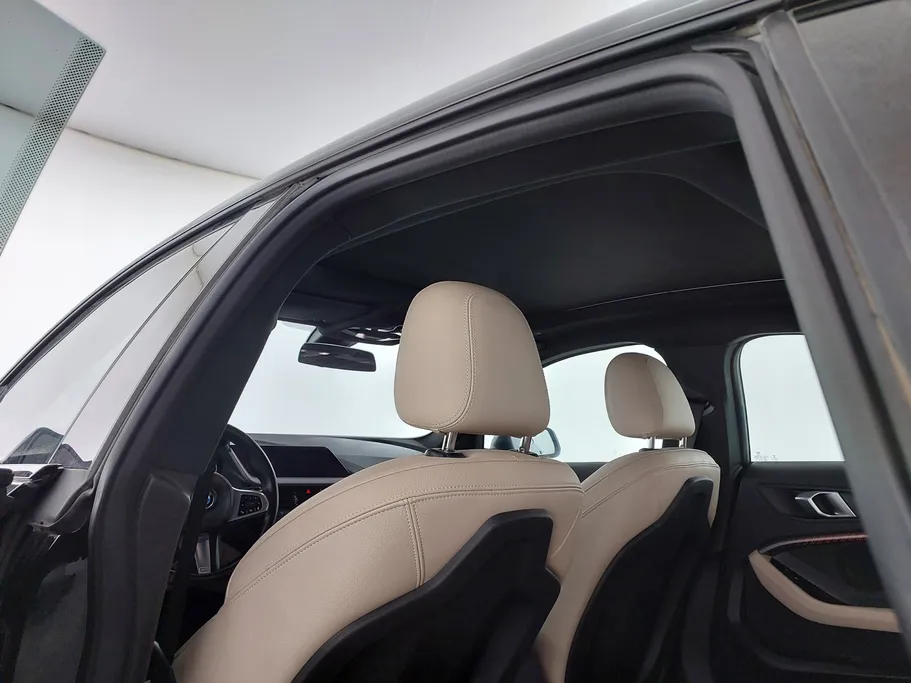 بي ام دبليو الفئة الثانية 218i 2021 