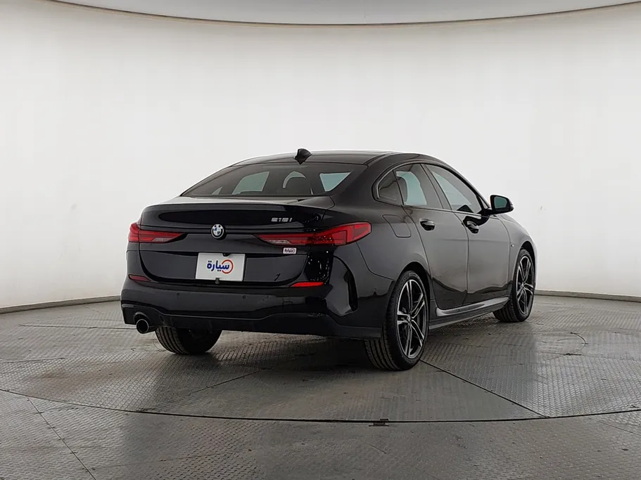 بي ام دبليو الفئة الثانية 218i 2021 