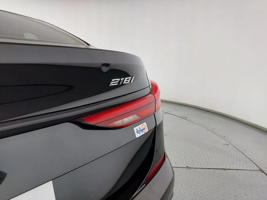 بي ام دبليو الفئة الثانية 218i 2021 