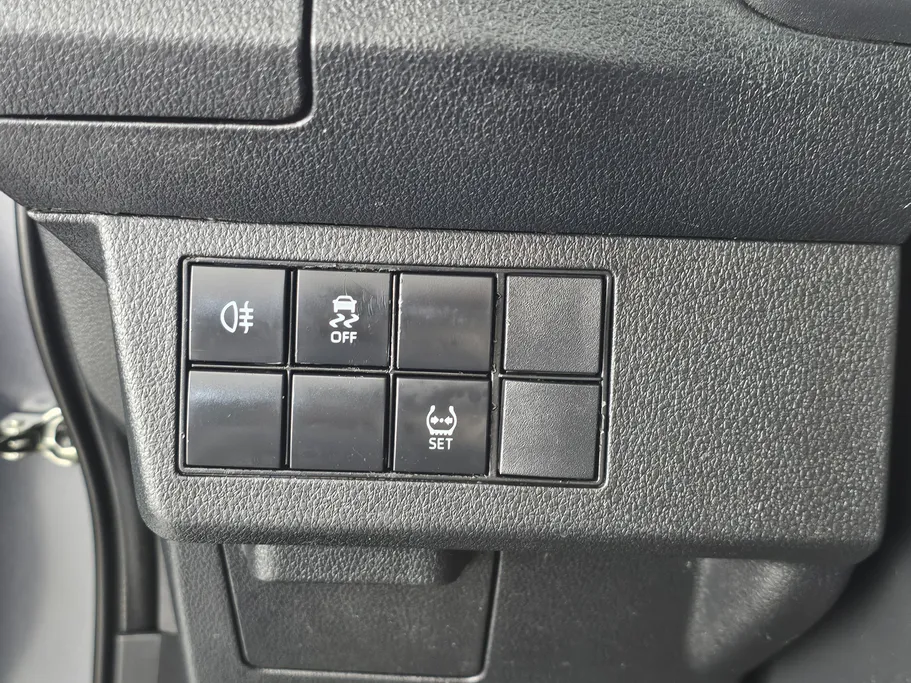 2023 تويوتا Yaris  Y 