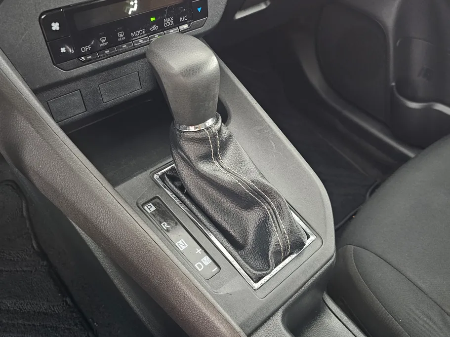 2023 تويوتا Yaris  Y 