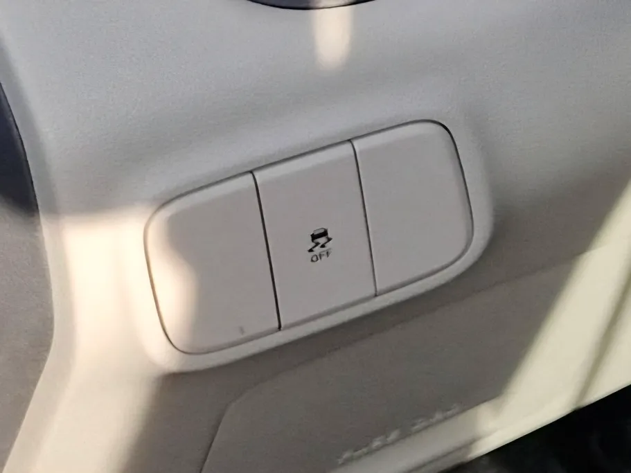 هيونداي Grand i10 فلييت 2024 