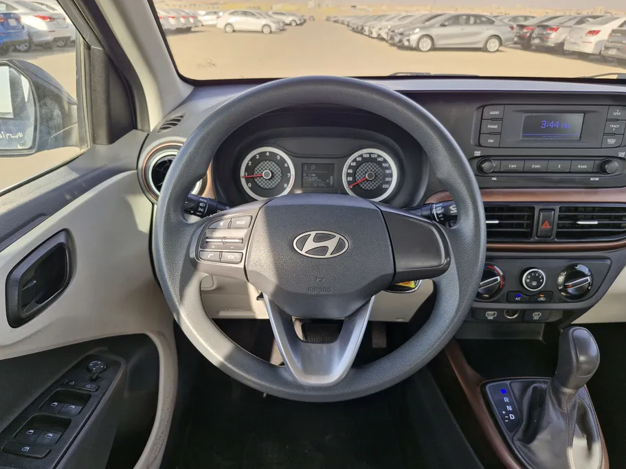 هيونداي Grand i10 فلييت 2024 