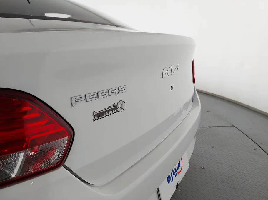 2023 Kia Pegas LX 