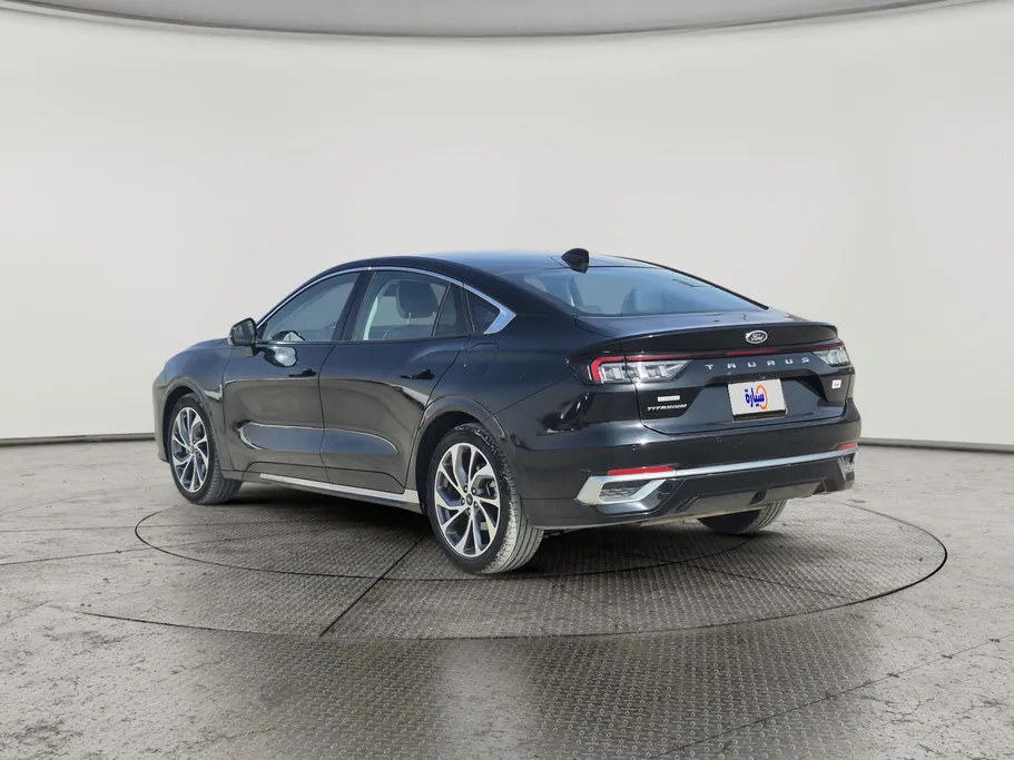 2023 Ford Taurus Titanium 