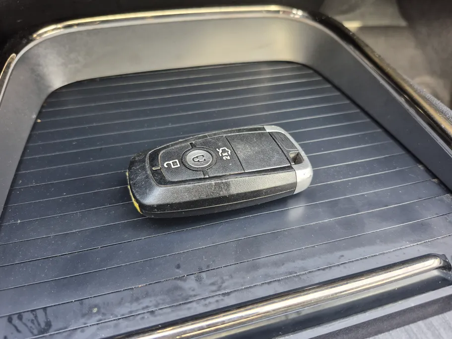 2023 Ford Taurus Titanium 