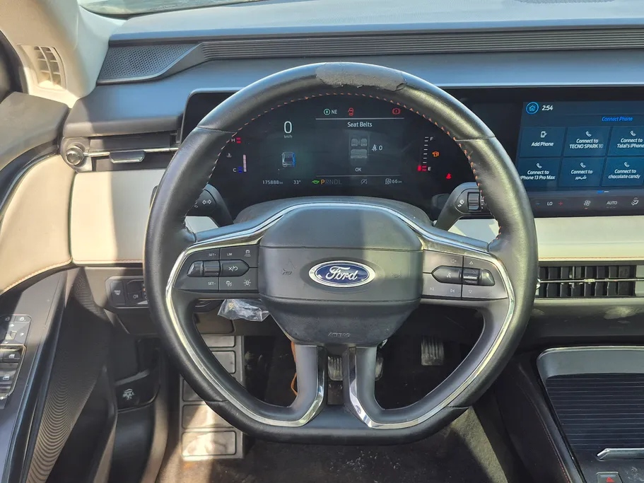 2023 Ford Taurus Titanium 