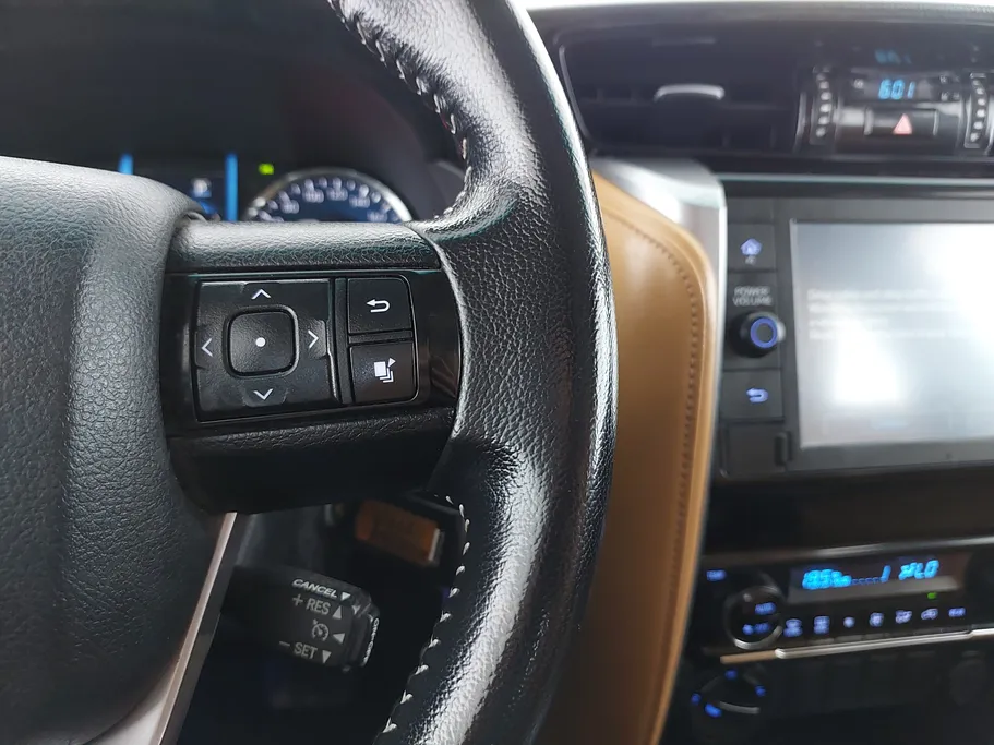 تويوتا فورتشنر VX1 2023 