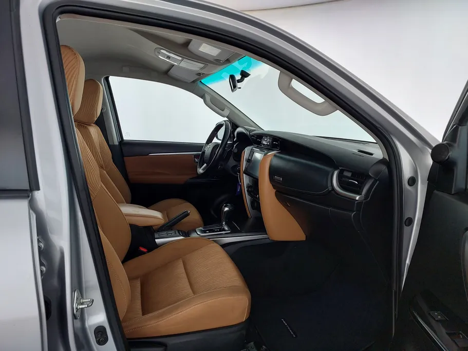 تويوتا فورتشنر VX1 2023 