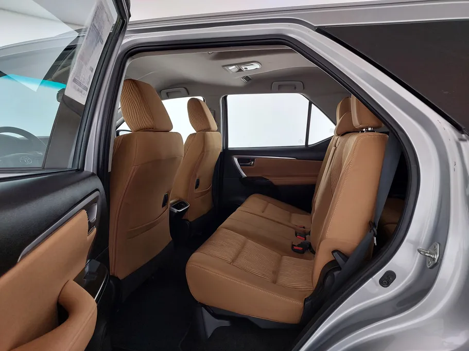 تويوتا فورتشنر VX1 2023 