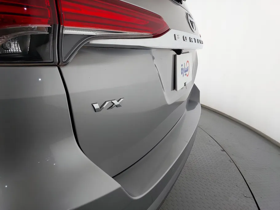 تويوتا فورتشنر VX1 2023 