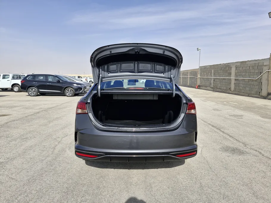 هيونداي اكسنت سمارت 2023 