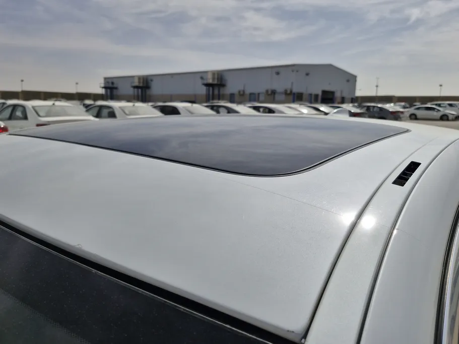 2023 BMW 5 Series 520i 