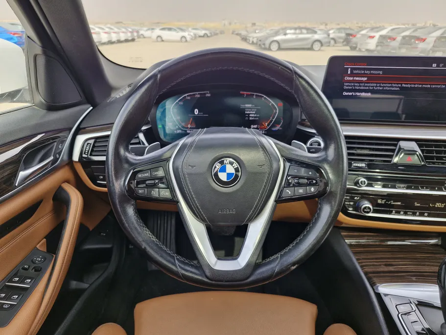 2023 BMW 5 Series 520i 