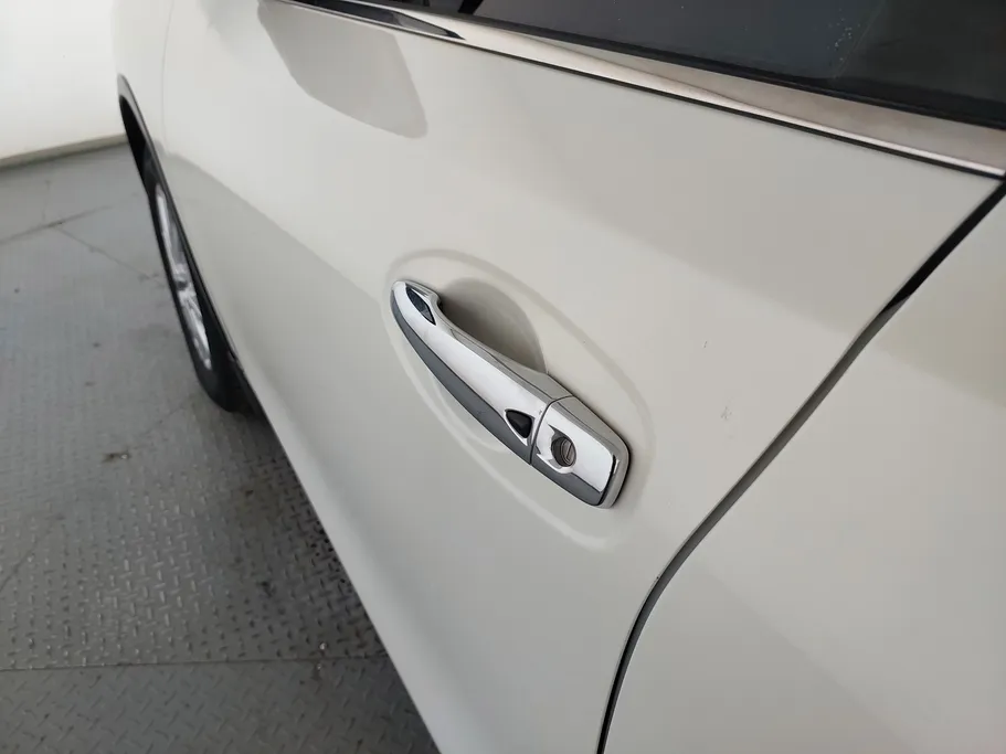 2022 نيسان Xtrail S 5 Seats 