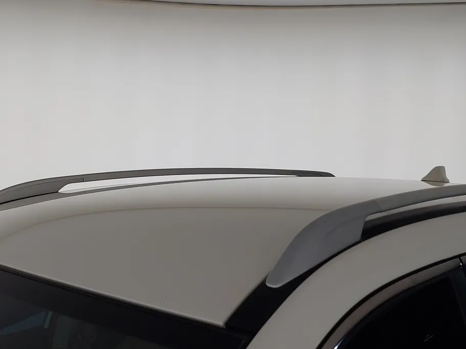 2022 نيسان Xtrail S 5 Seats 