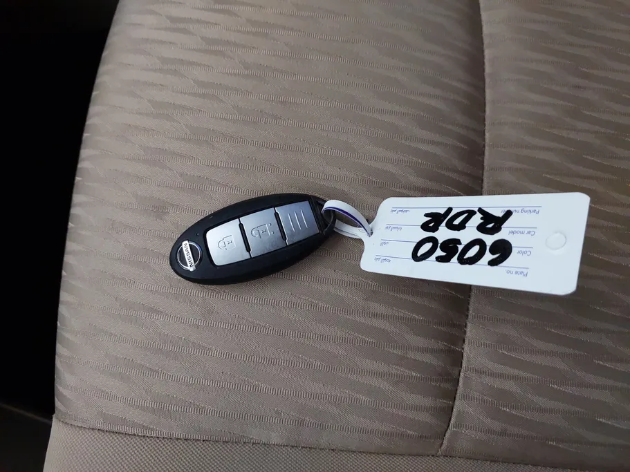 2022 نيسان Xtrail S 5 Seats 