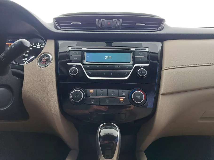 2022 نيسان Xtrail S 5 Seats 