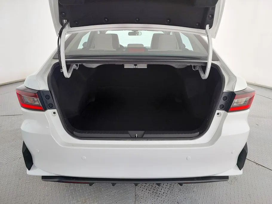 تويوتا يارس Y 2024 