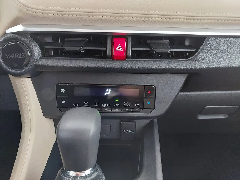 تويوتا يارس Y 2024 