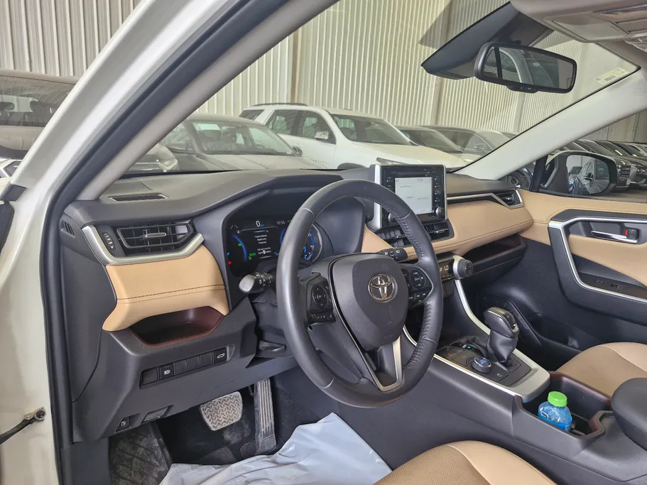 2022 Toyota RAV4 Limited HEV 