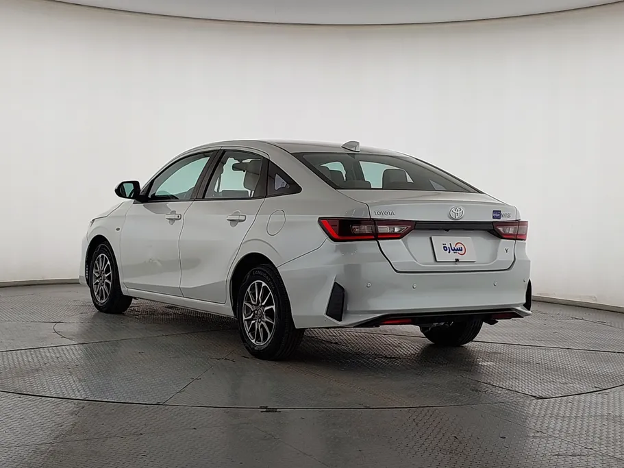 2023 Toyota Yaris  Y 