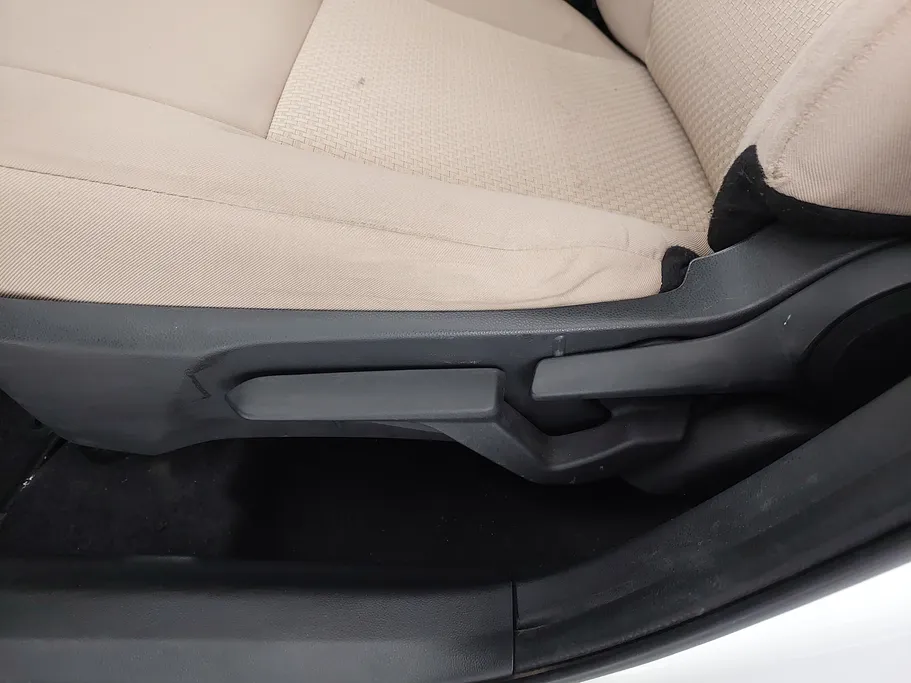 2023 Toyota Yaris  Y 