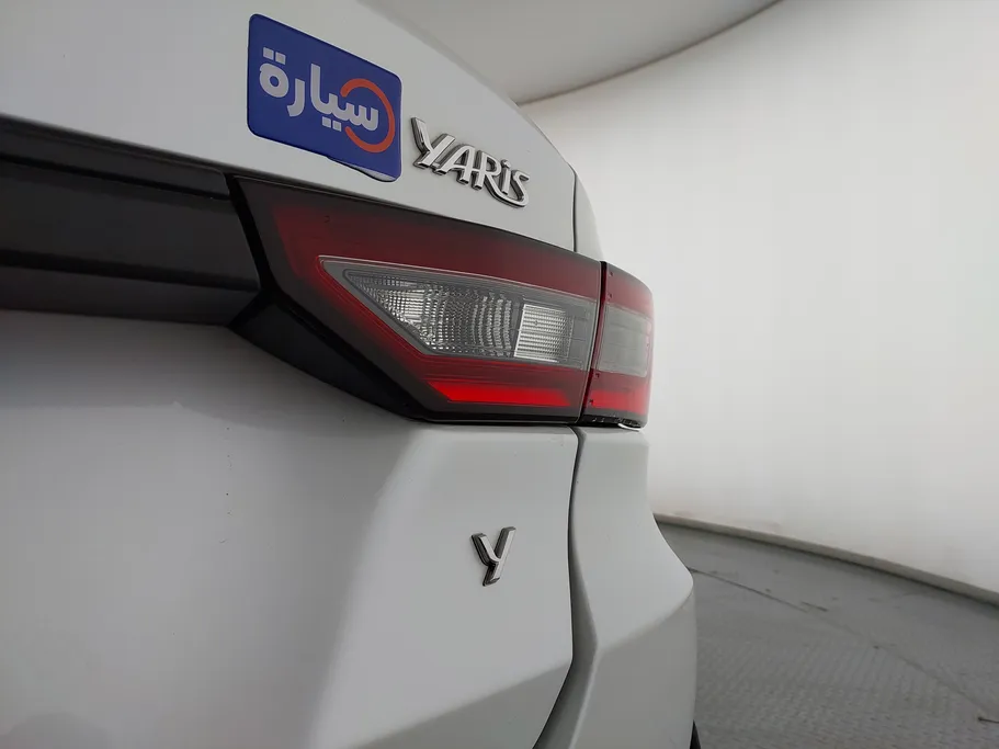 2023 Toyota Yaris  Y 