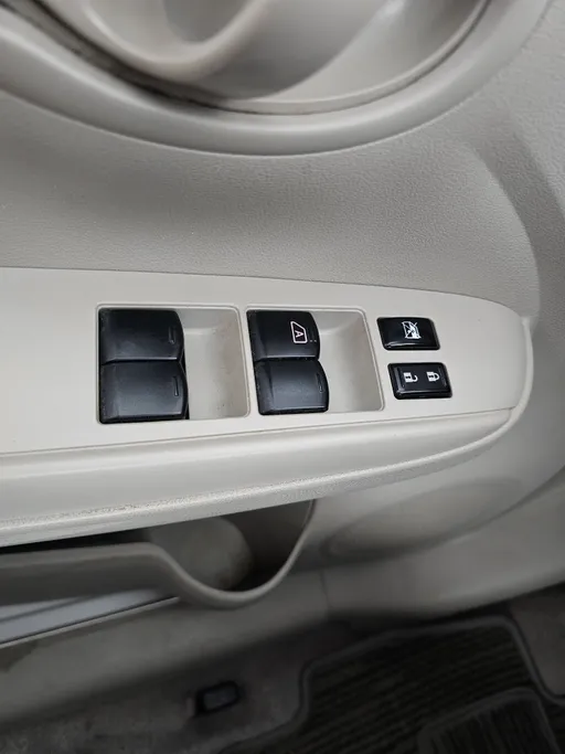 2023 Nissan Sunny SV Comfort 