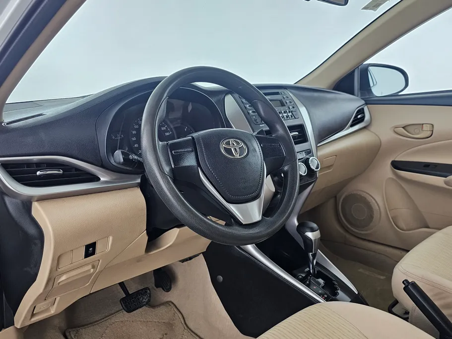 2019 Toyota Yaris  Y 