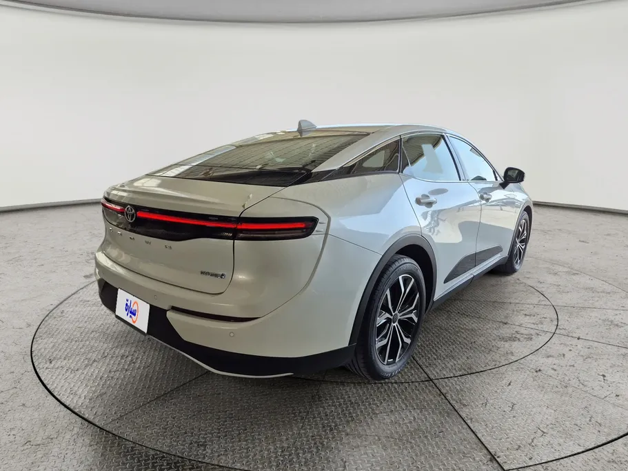 2023 Toyota Crown Premium 