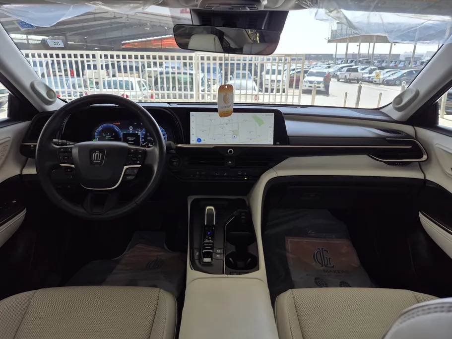 2023 Toyota Crown Premium 