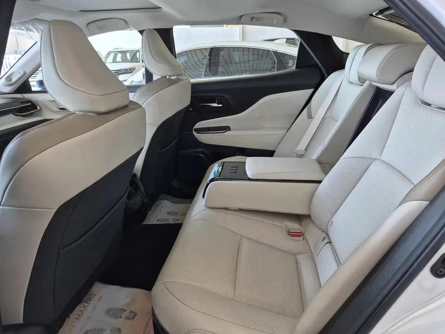 2023 Toyota Crown Premium 