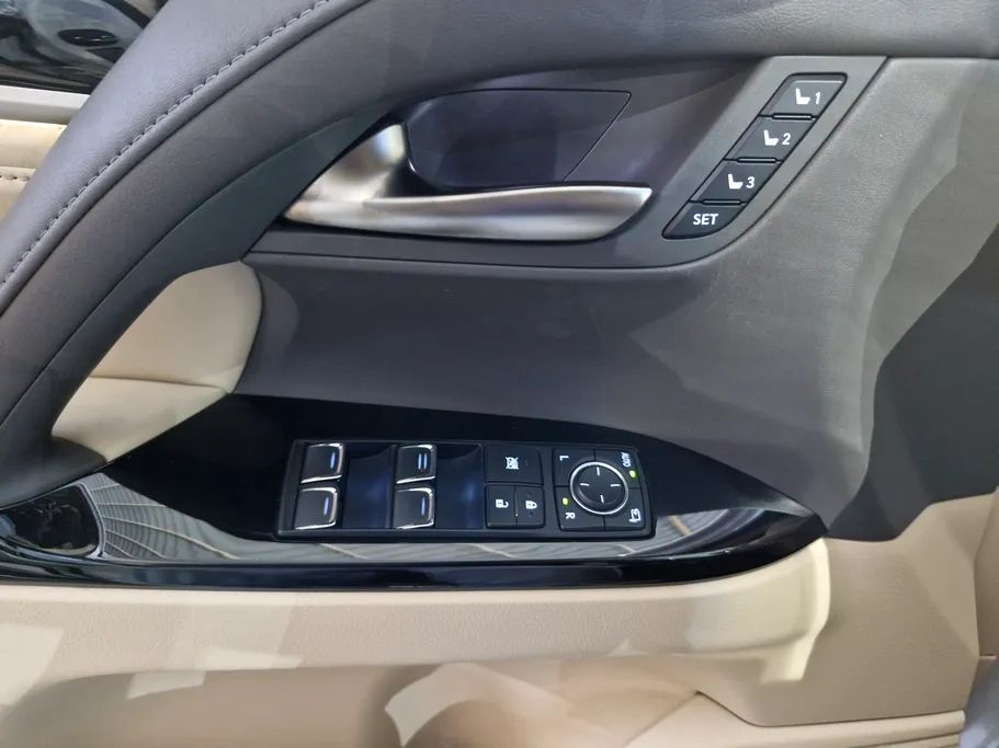 2021 Lexus LX 570 S Sport 