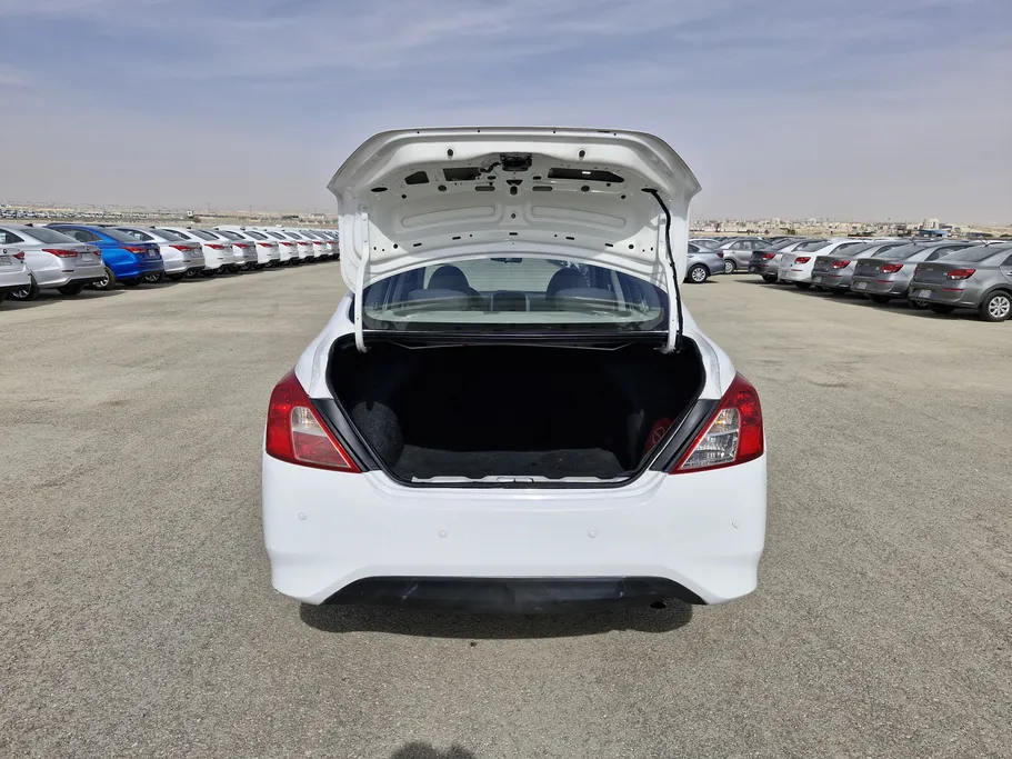 2022 Nissan Sunny SV 