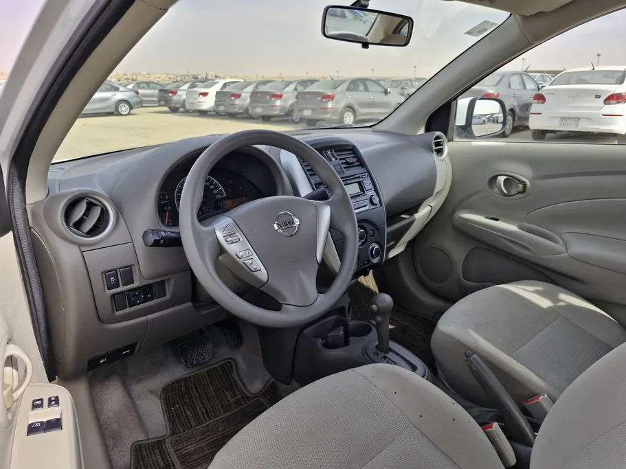 2022 Nissan Sunny SV 