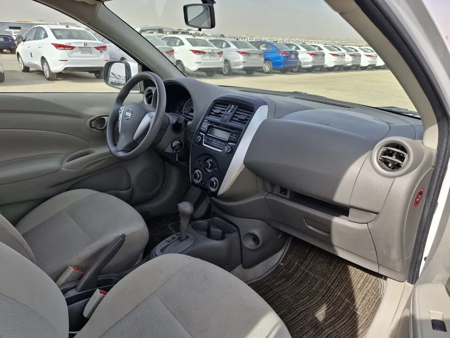 2022 Nissan Sunny SV 